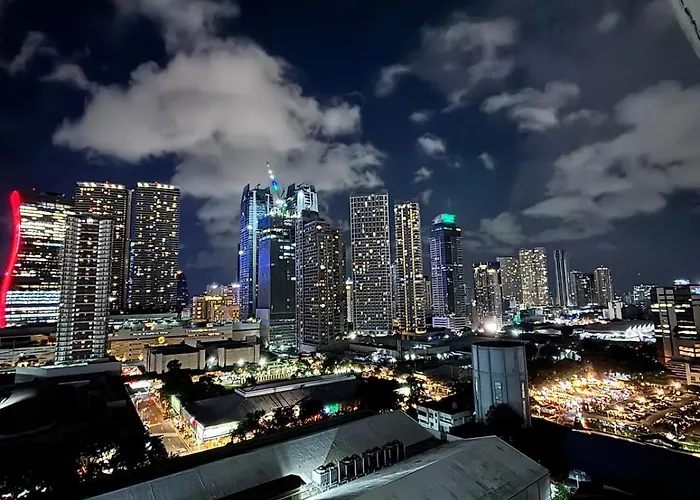 Your Skyline Hideaway *
