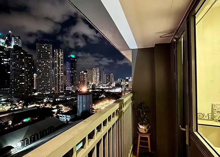 Your Skyline Hideaway *